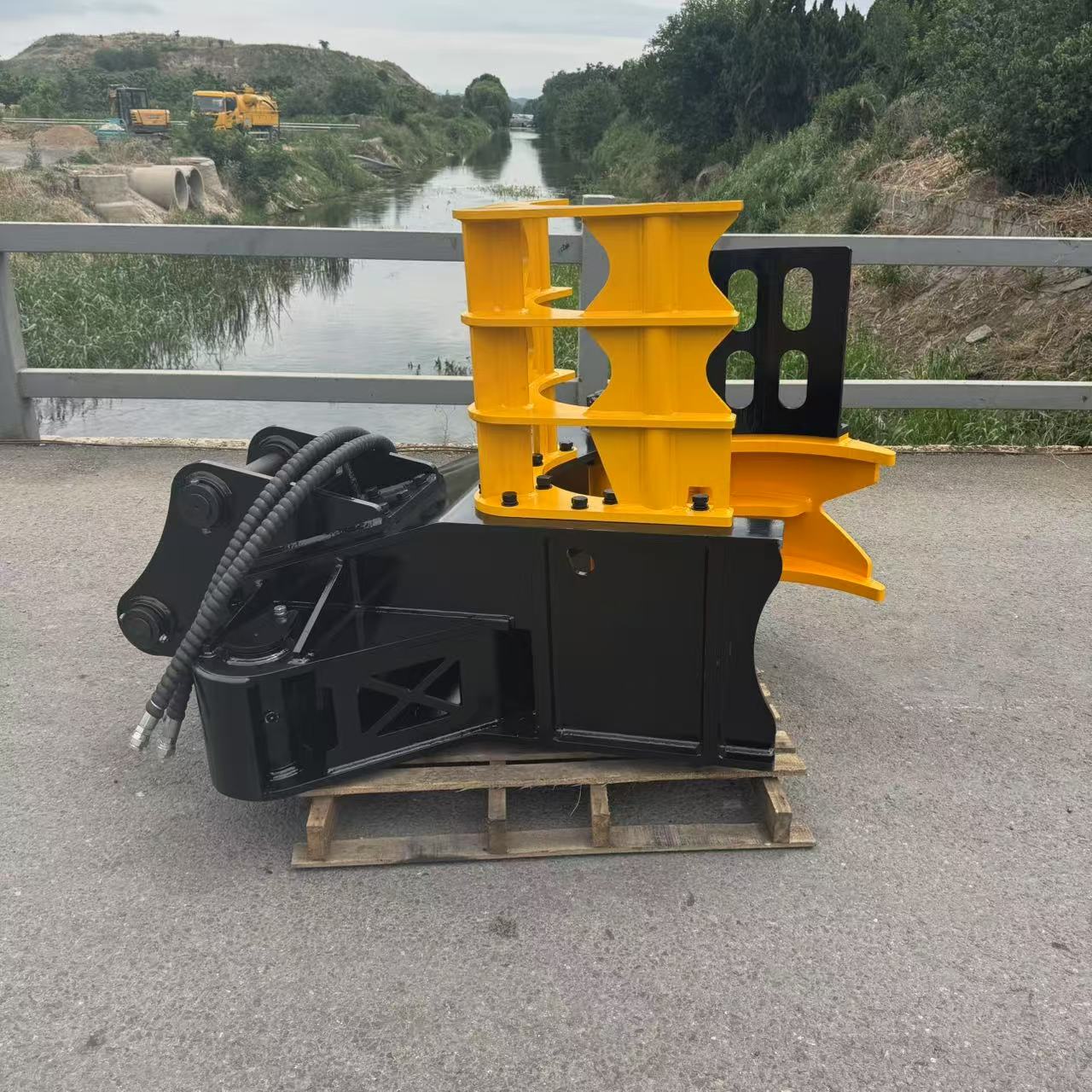 Fornitore Mondiale Affidabile  - Heavy Equipment Supplier recensione e prezzo