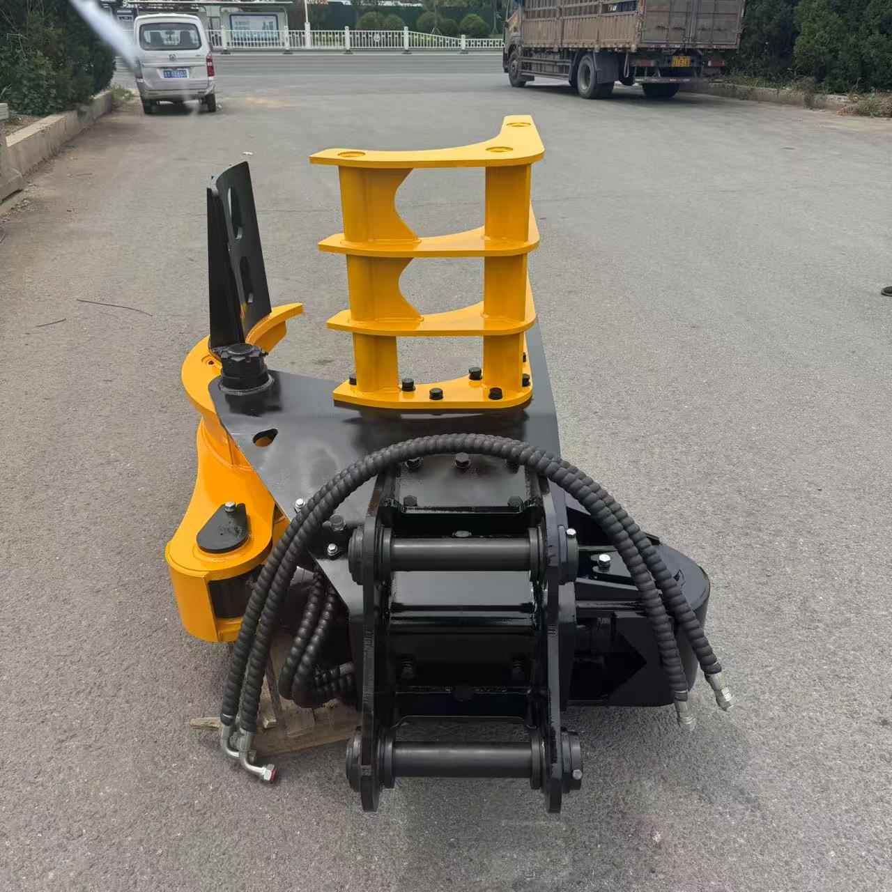 Fornitore Mondiale Affidabile  - Heavy Equipment Supplier recensione e prezzo
