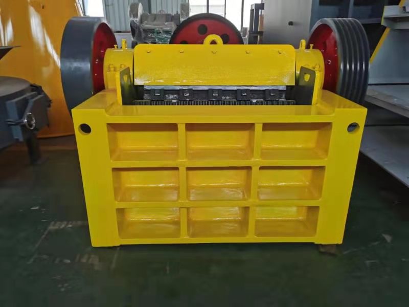 Frantoio a mascelle PE 250 X 4 - Heavy Equipment Sales recensione e prezzo